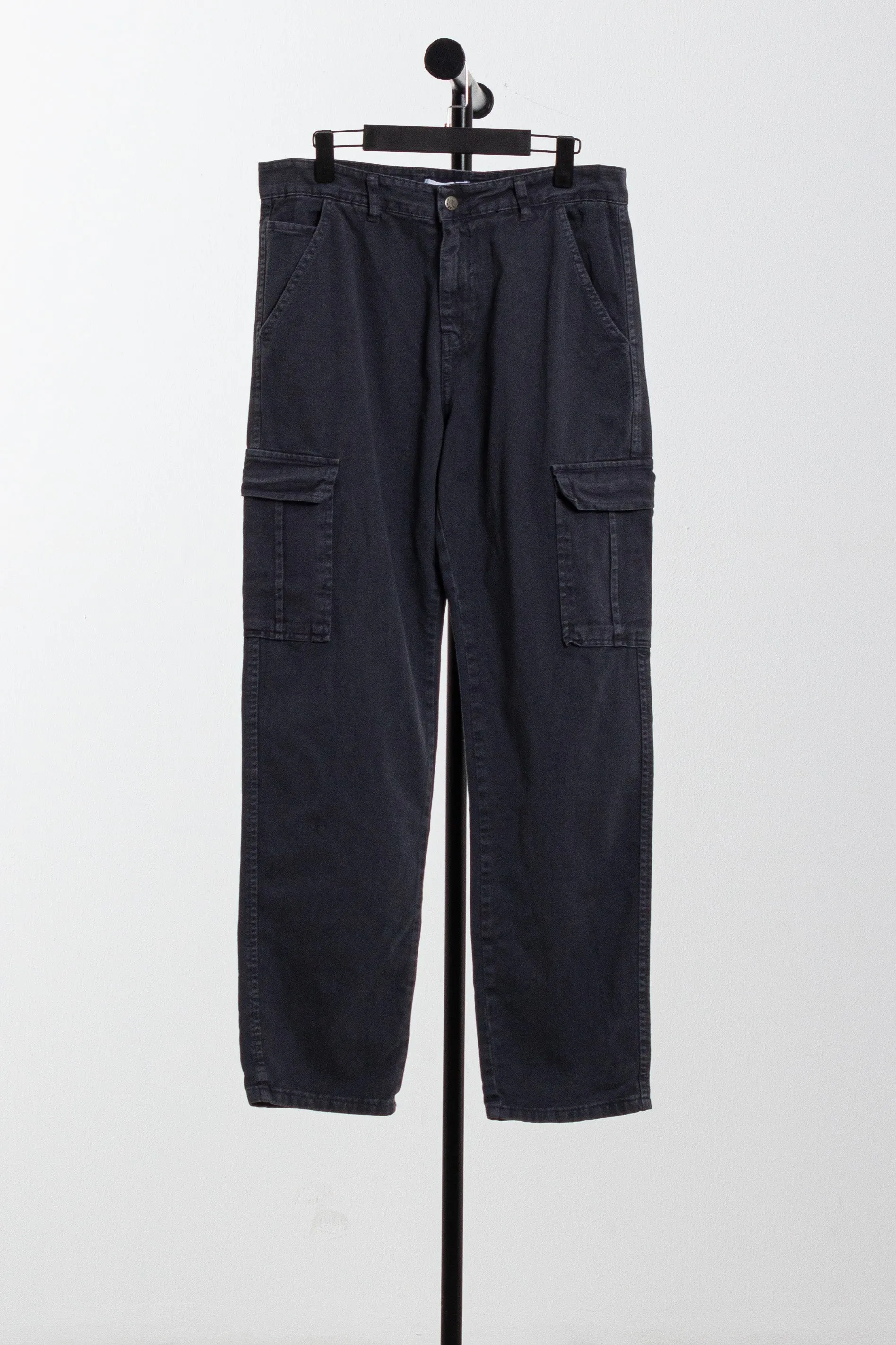 RELAXED FIT CARGO TROUSERS