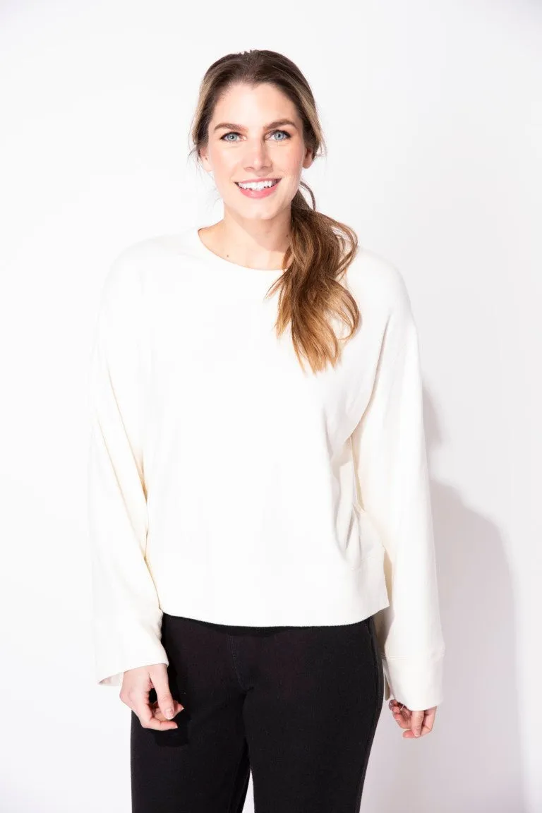 Snuggly Pullover in Fog by Escape